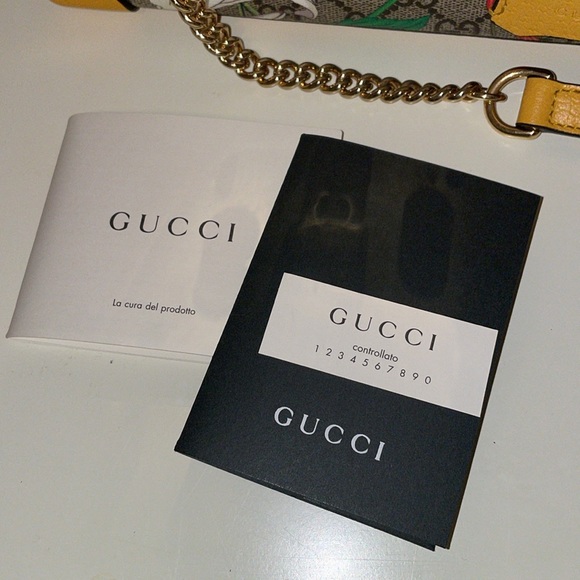 Authentic Gucci Monogram Floral Padlock Purse - Picture 8 of 14